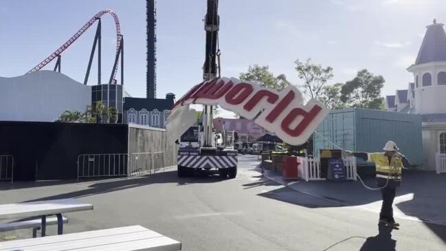 Dreamworld Sign Removal, June 7 2023.