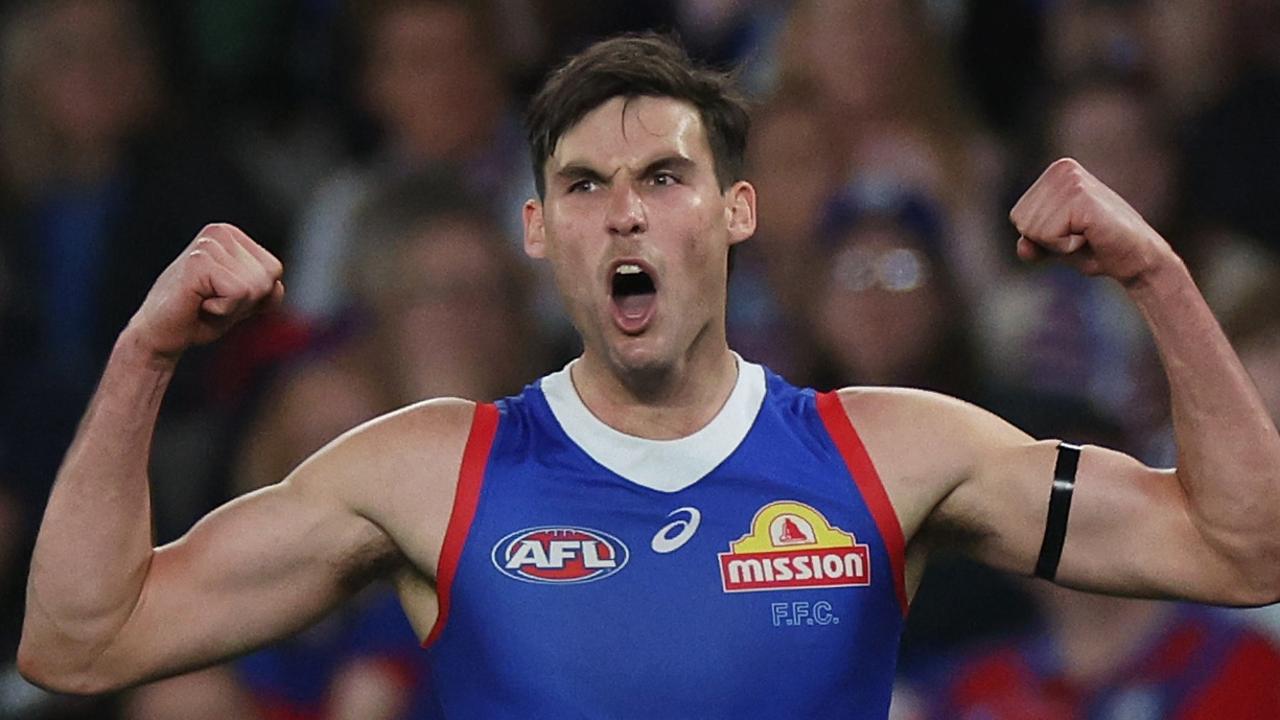 Bont? Darcy? Richards? Latest on Dogs’ out-of-contract stars