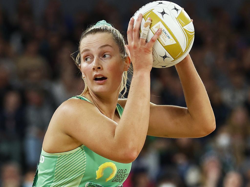 Alice Teague-Neeld looks to pass the ball during the Super Netball major semi-final, in which she starred at wing attack. Picture: Daniel Pockett/Getty Images
