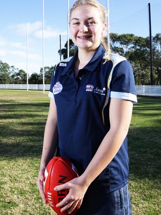 Chloe thrives in the AFL challenge | Daily Telegraph