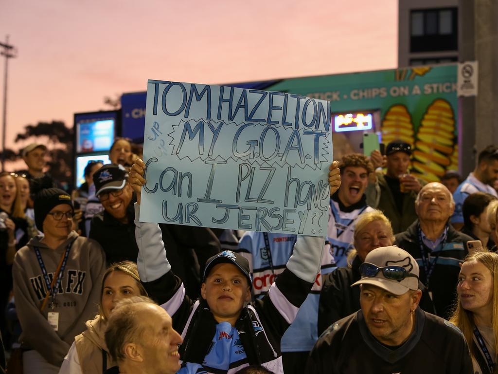 Tom Hazelton fans show their support. Picture: Sharks