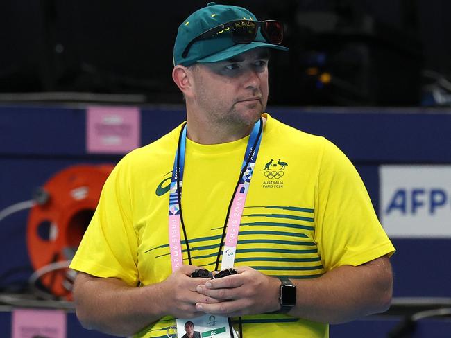 PARIS, FRANCE . NewsWire Photos. Paris Olympics 2024-  Australian swim Coach Michael Palfrey coaching his swimmer as the Australian swim team train at La Defense Arena in Paris. Picture: NewsWire/ Adam Head