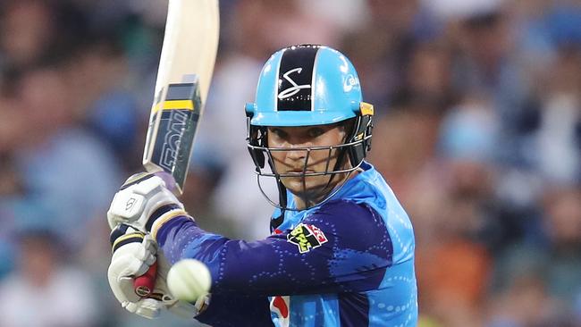 ADELAIDE, AUSTRALIA - DECEMBER 23: Alex Carey of the Strikers bats during the Big Bash League match between the Adelaide Strikers and the Perth Scorchers at the Adelaide Oval on December 23, 2019 in Adelaide, Australia. (Photo by Brendon Thorne/Getty Images)