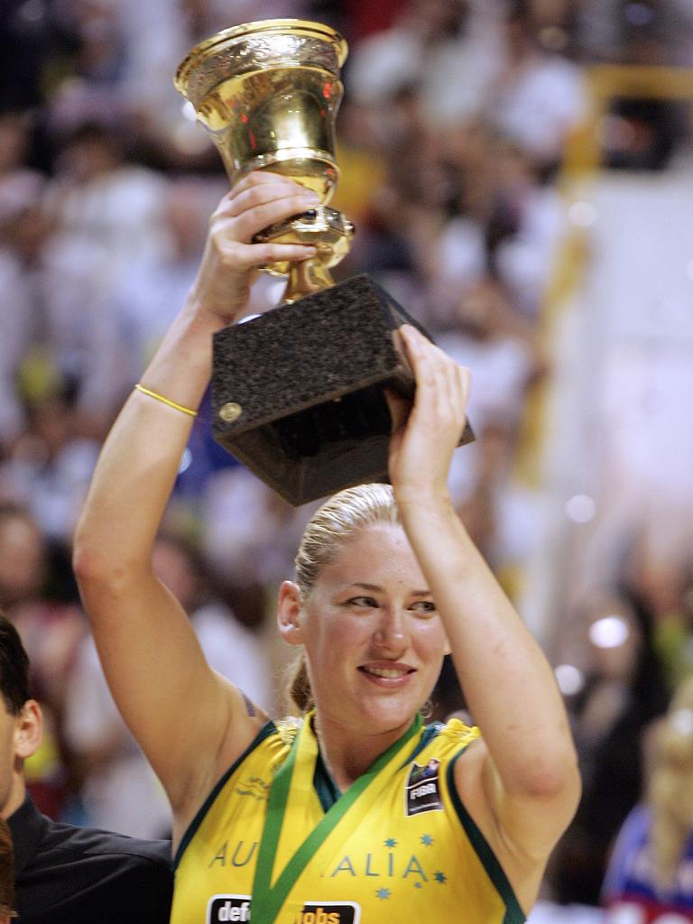 Lauren Jackson playing for the Opals in 2006. Picture: AFP/Antonio Scorza
