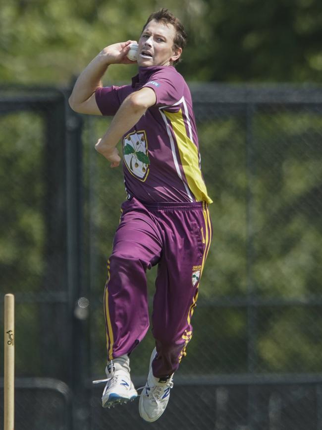 Michael Splatt in action for Oakleigh. Picture: Valeriu Campan