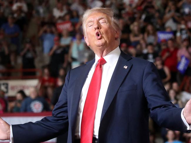 HARRISBURG, PENNSYLVANIA - JULY 31: Republican presidential nominee, former U.S. President Donald Trump speaks at a rally on July 31, 2024 in Harrisburg, Pennsylvania. Trump is returning to Pennsylvania for the first time since the assassination attempt. Polls show a close race with Democratic presidential candidate, U.S. Vice President Kamala Harris.   Spencer Platt/Getty Images/AFP (Photo by SPENCER PLATT / GETTY IMAGES NORTH AMERICA / Getty Images via AFP)