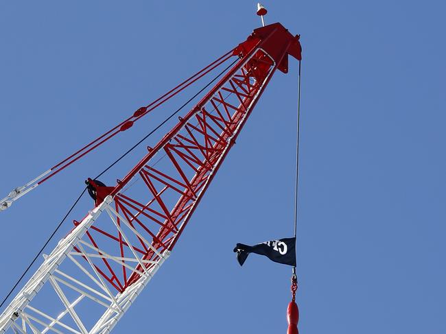 CFMEU union flag flying at the Jewel construction site, Surfers Paradise. Photo: Jerad Williams