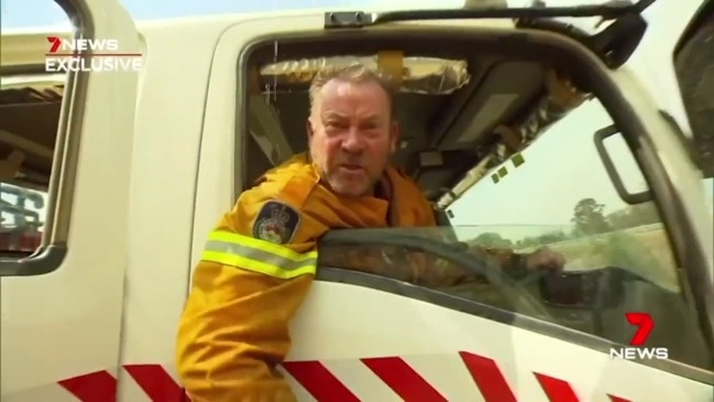 Australia bushfires: Firefighter lets loose at Scott Morrison (7 News)