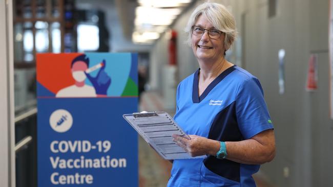 Kym Watkins at work at the Covid-19 Vaccination Centre at Gold Coast University Hospital. Picture: Glenn Hampson.