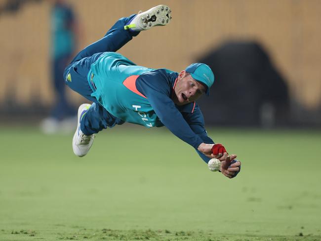 Steve Smith dives for the ball during an Australian training session at the ICC Men's Cricket World Cup India. Picture: Robert Cianflone/Getty Images