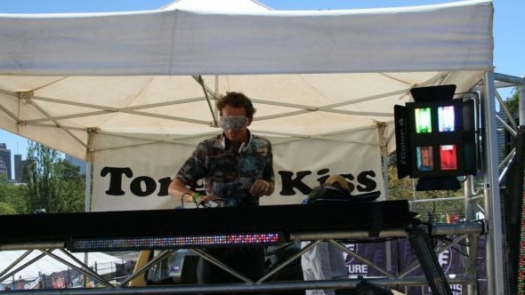 Look Ma, no eyes. News Corp journalist Mikey Cahill (DJ Joey Lightbulb) DJing at Kiss my Grass.