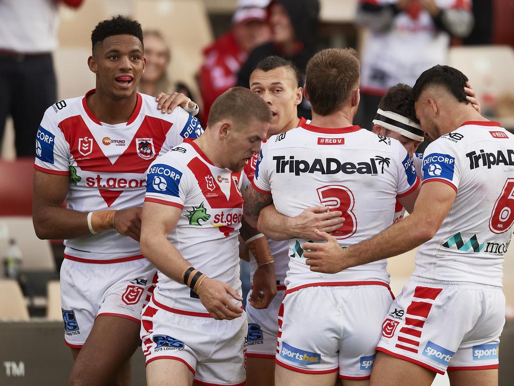 The Dragons flipped the script on the Bulldogs, making their crisis worse in a slice of payback for earlier in the season.