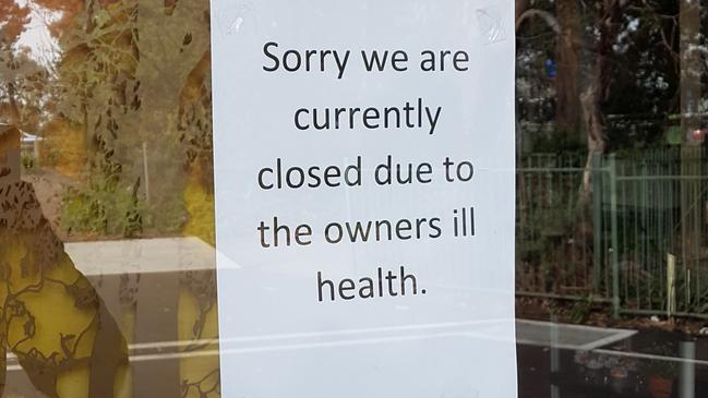 Barclays Cafe advises customers of its closure. Picture: Kiel Egging.