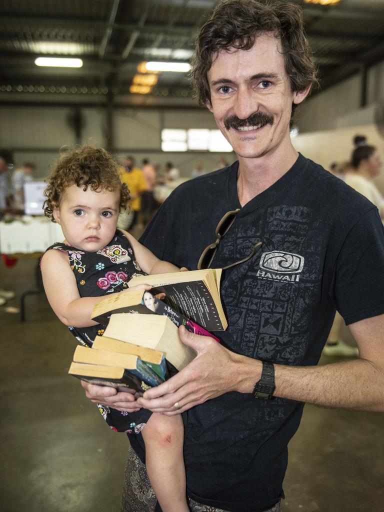 Thousands flock to showgrounds for Lifeline Darling Downs Bookfest ...