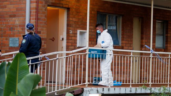 Police are investigating after a young woman was found dead in a unit in Hardy Street, North Bondi, Tuesday morning Picture: NCA NewsWire / Nikki Short