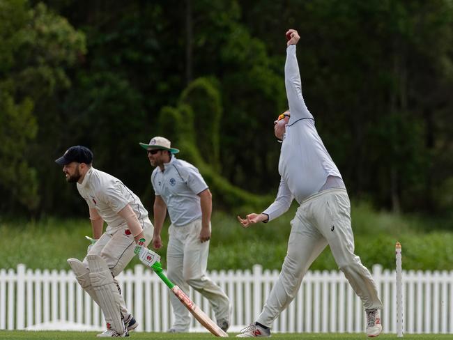 Action from Broadbeach Robina's battle with Mudgeeraba Nerang on Saturday. Picture: KPM Sports Images