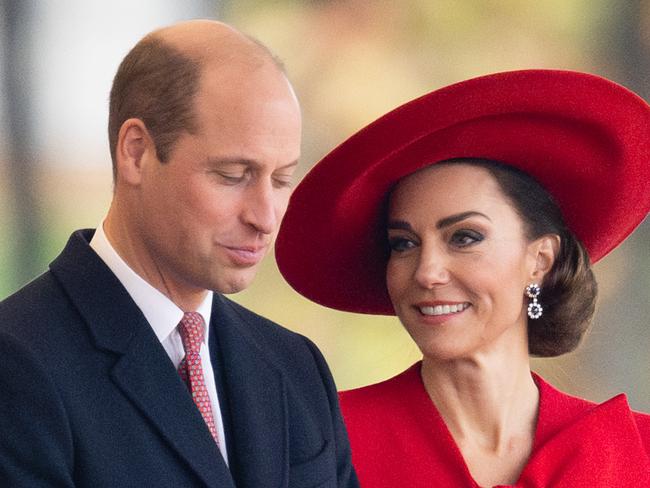 LONDON, ENGLAND - NOVEMBER 21: Prince William, Prince of Wales and Catherine, Princess of Wales attend a ceremonial welcome for The President and the First Lady of the Republic of Korea at Horse Guards Parade on November 21, 2023 in London, England. King Charles is hosting Korean President Yoon Suk Yeol and his wife Kim Keon Hee on a state visit from November 21-23. It is the second incoming state visit hosted by the King during his reign.  (Photo by Samir Hussein/WireImage)