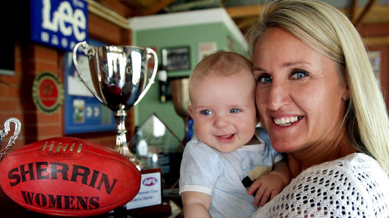 Lee, with four-month-old son Mack back in 2016, hung up her boots after 302 games.