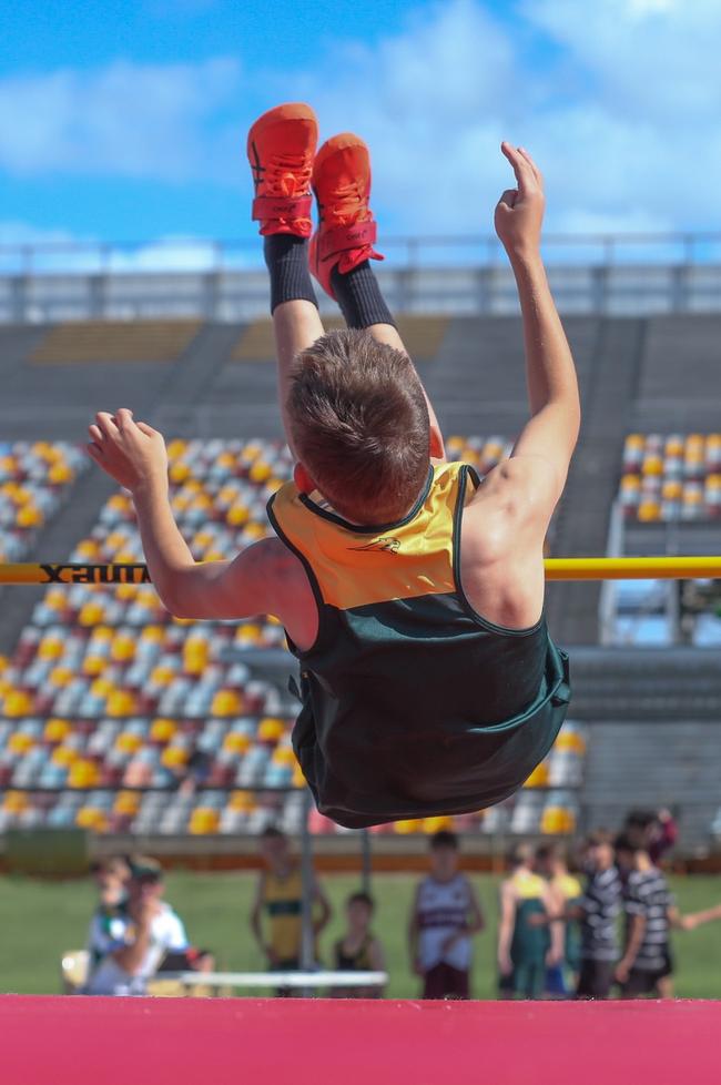 AIC Track &amp; Field Championships from QSAC, Photos by Stephen Archer