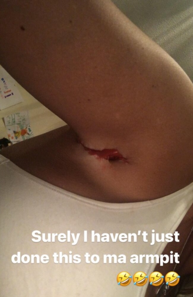 Kiera showed off her 'handiwork' on Twitter with a close up picture of her pit. Picture: Twitter/@kierastirton_xo