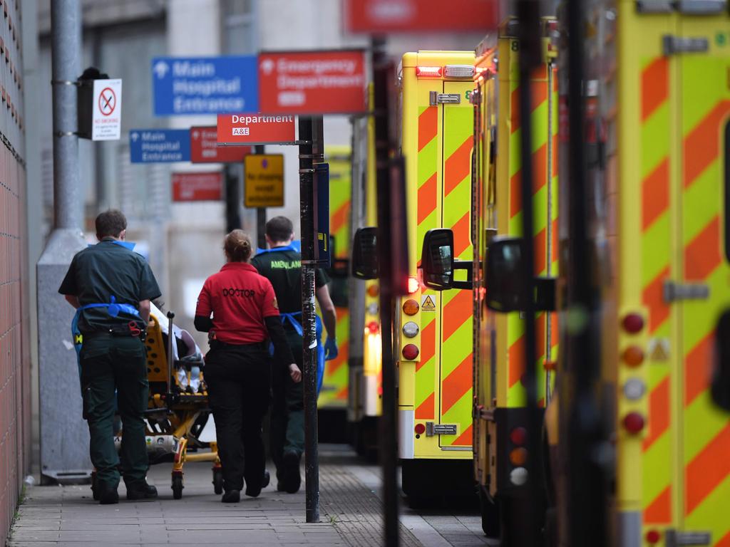 Hospitals in the United Kingdom are being overwhelmed by the rising number of new COVID-19 infections, which average more than 53,000 per day. Picture: Daniel Leal-Olivas/ AFP)