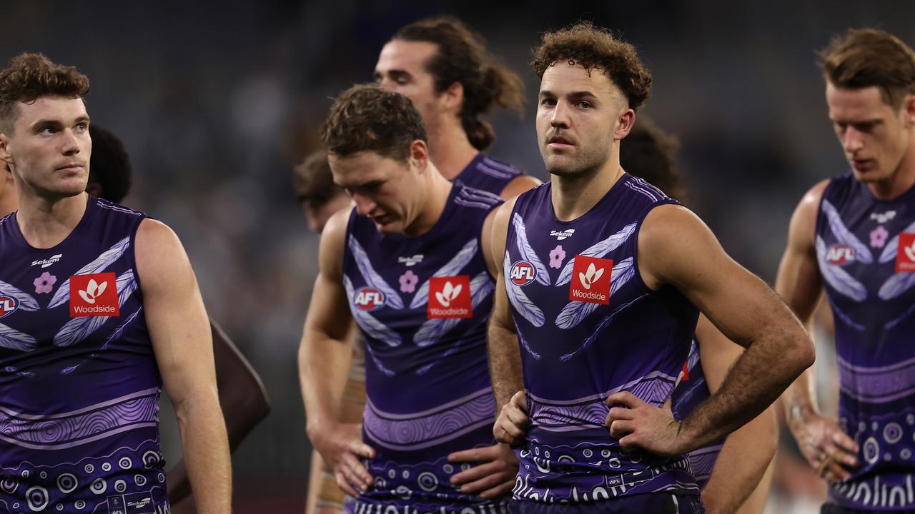 Fremantle Dockers v Collingwood Magpies, temps humide, but marqué, coup de pied de but malheurs, vrai problème, Melbourne Demons