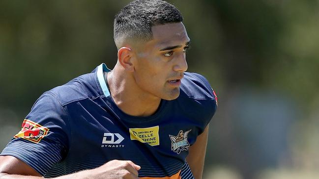 Darius Farmer of the Gold Coast Titans is seen training in Perth, Thursday, February 13, 2020. The NRL Nines competition is taking place over the weekend at HBF Park in Perth. (AAP Image/Richard Wainwright) NO ARCHIVING, EDITORIAL USE ONLY