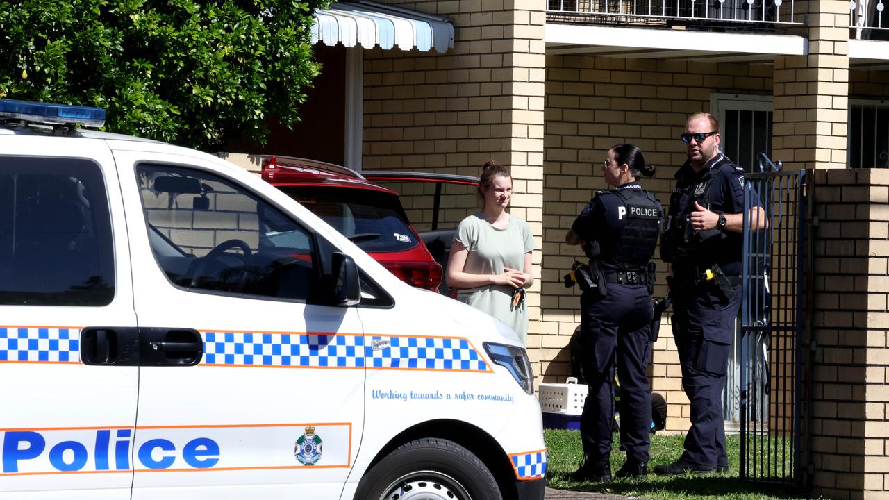 Police at the scene after the occupants of a Newnham Road, Wishart home were threatened by three males armed with a baton, knife and firearm. Picture: Steve Pohlner