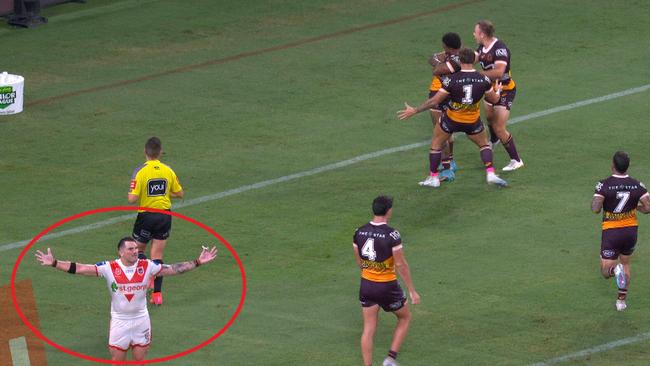 Jack Bird blows up after another try is conceded.