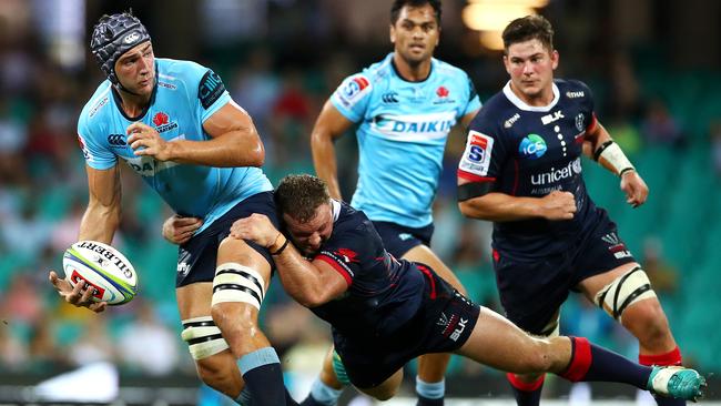 Waratahs backrower Rob Simmons looks to pass. Picture: Getty Images