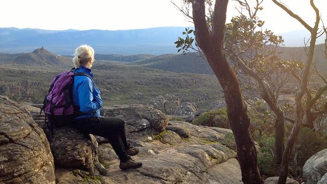 A new report into rock art and climbing in the Grampians will detail how Parks Victoria failed to communicate for decades to climbers about cultural heritage issues in the park