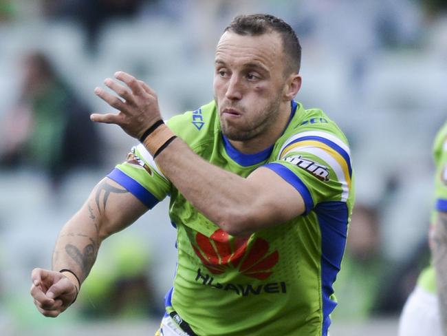 Josh Hodgson of the Raiders during the Round 24 NRL match between the Canberra Raiders and the South Sydney Rabbitohs at GIO Stadium in Canberra, Saturday, August 25, 2018. (AAP Image/Rohan Thomson) NO ARCHIVING, EDITORIAL USE ONLY