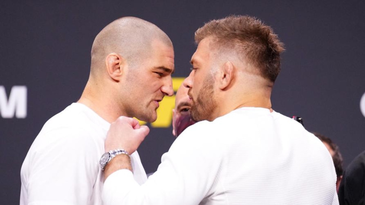 LAS VEGAS, NEVADA - DECEMBER 15: (L-R) Opponents Sean Strickland and Dricus Du Plessis face off during the UFC 2024 seasonal press conference at MGM Grand Garden Arena on December 15, 2023 in Las Vegas, Nevada. (Photo by Chris Unger/Zuffa LLC via Getty Images)