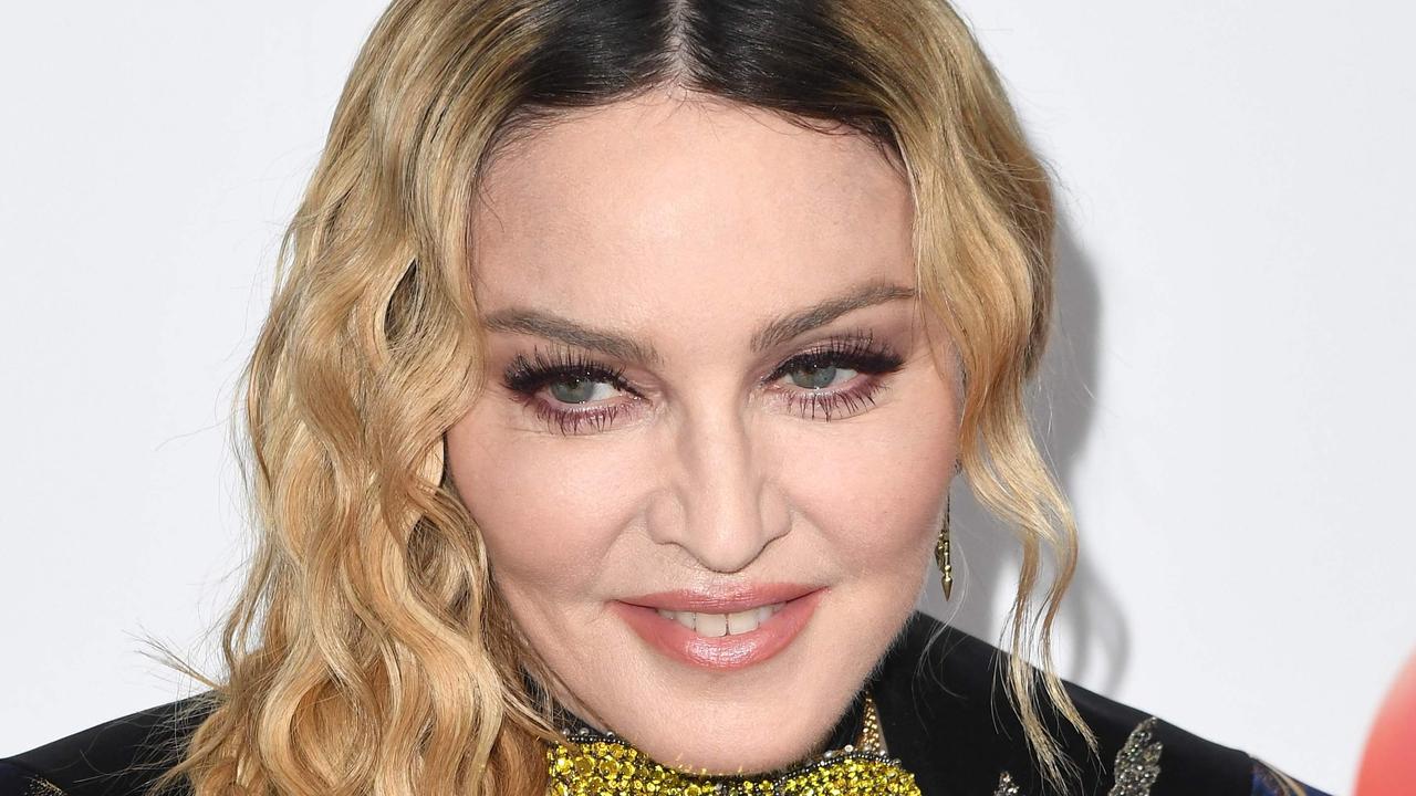 Madonna wywołuje kontrowersje związane z AIDS po tym, jak majątek zmarłej gwiazdy został uderzony podczas trasy koncertowej