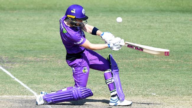 BRISBANE, AUSTRALIA — OCTOBER 27: Heather Knight of the Hurricanes plays a shot during the Women's Big Bash League match between the Brisbane Heat and the Hobart Hurricanes at Allan Border Field on October 27, 2019 in Brisbane, Australia. (Photo by Bradley Kanaris/Getty Images)