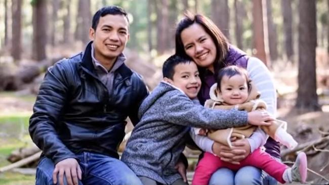 Rhyle Abiado with his family.