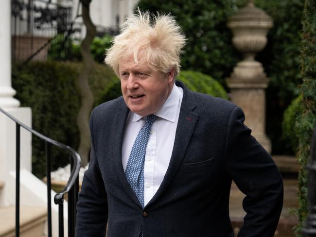 LONDON, ENGLAND - MARCH 21: Former British prime minister Boris Johnson leaves his home on March 21, 2023 in London, England. The former prime minister will attend a televised evidence session on Wednesday in front of the Commons Privileges Committee, which has previously suggested that Mr Johnson may have misled Parliament in his statements about parties at Number 10 during the Covid-19 lockdown. (Photo by Carl Court/Getty Images) *** BESTPIX ***