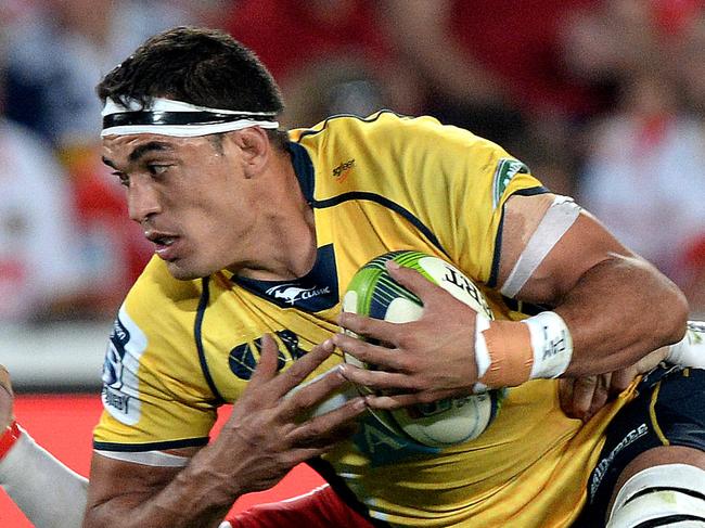 JOHANNESBURG, SOUTH AFRICA - MAY 16: Rory Arnold of the Brumbies is tackled during the Super Rugby match between Emirates Lions and Brumbies at Emirates Airline Park on May 16, 2015 in Johannesburg, South Africa. (Photo by Duif du Toit/Gallo Images/Getty Images)