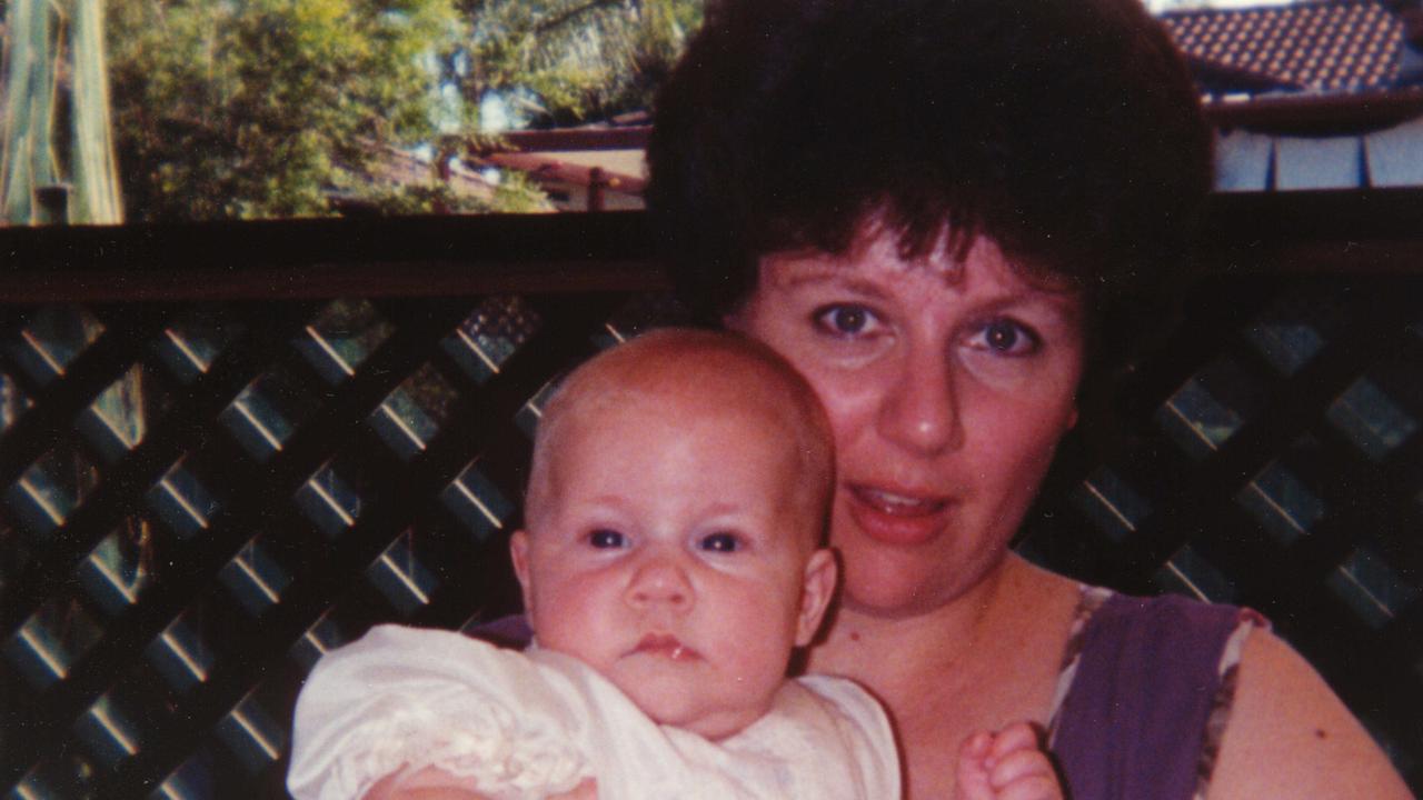 Murder victim infant Sarah Folbigg with her mother Kathleen Folbigg.