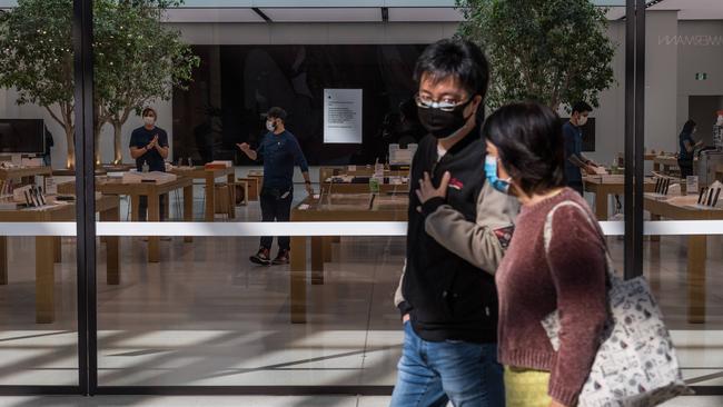 Apple has closed all of its Victorian stores, including Chadstone, after reopening the stores in May. Picture: Jake Nowakowski.