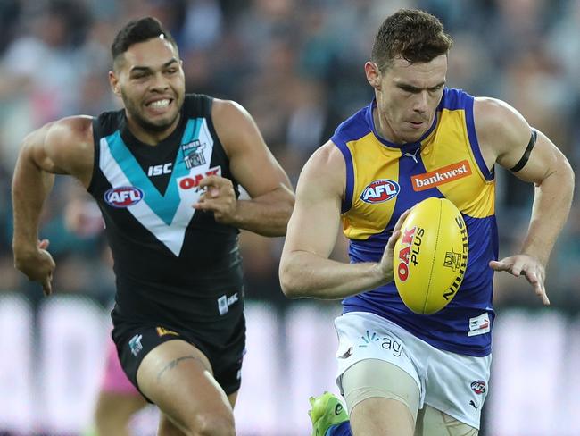 ADELAIDE, AUSTRALIA - MAY 06:  Luke Shuey of the Eagles runs with the ball during the round seven AFL match between the Port Adelaide Power and the West Coast Eagles at Adelaide Oval on May 6, 2017 in Adelaide, Australia.  (Photo by Robert Cianflone/Getty Images)