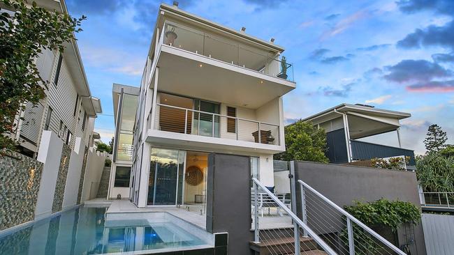 58 Phalerum Ave, Seven Hills goes to auction at 2pm.