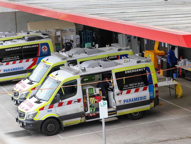 MELBOURNE, AUSTRALIA - NewsWire Photos OCTOBER 12, 2020 : Box Hill hospital in MelbourneÃs south east, is the scene of a recent outbreak of COVID-19. Picture : NCA NewsWire / Ian Currie