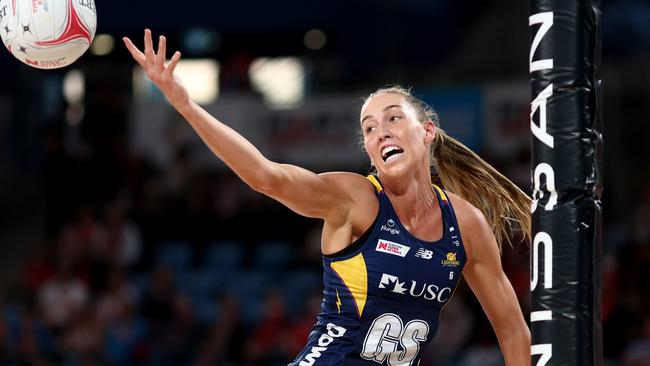 Cara Koenen of the Lightning catches the ball during the round six Super Netball match between NSW Swifts and Sunshine Coast Lightning. Photo: Getty Images