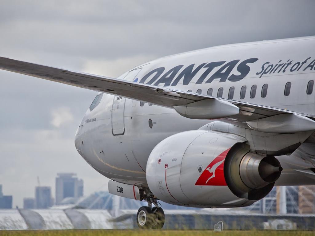 Qantas discounts 750,000 fares ahead of Black Friday.