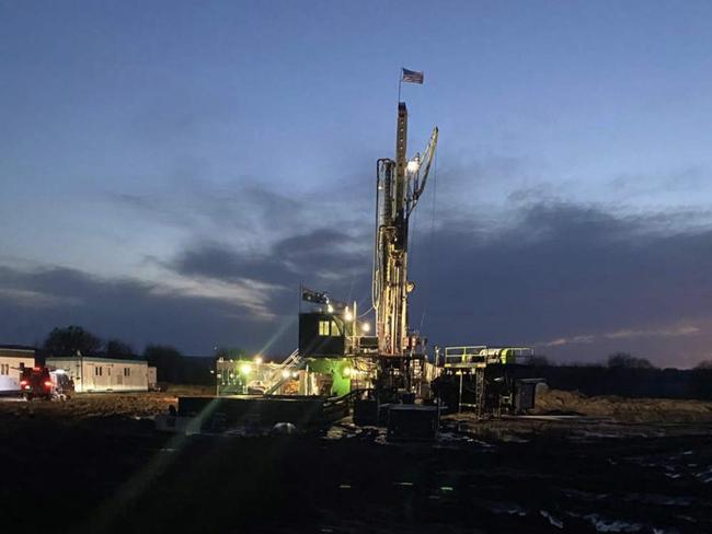 Drilling at the Sue Duroche-3 well. Pic: HyTerra