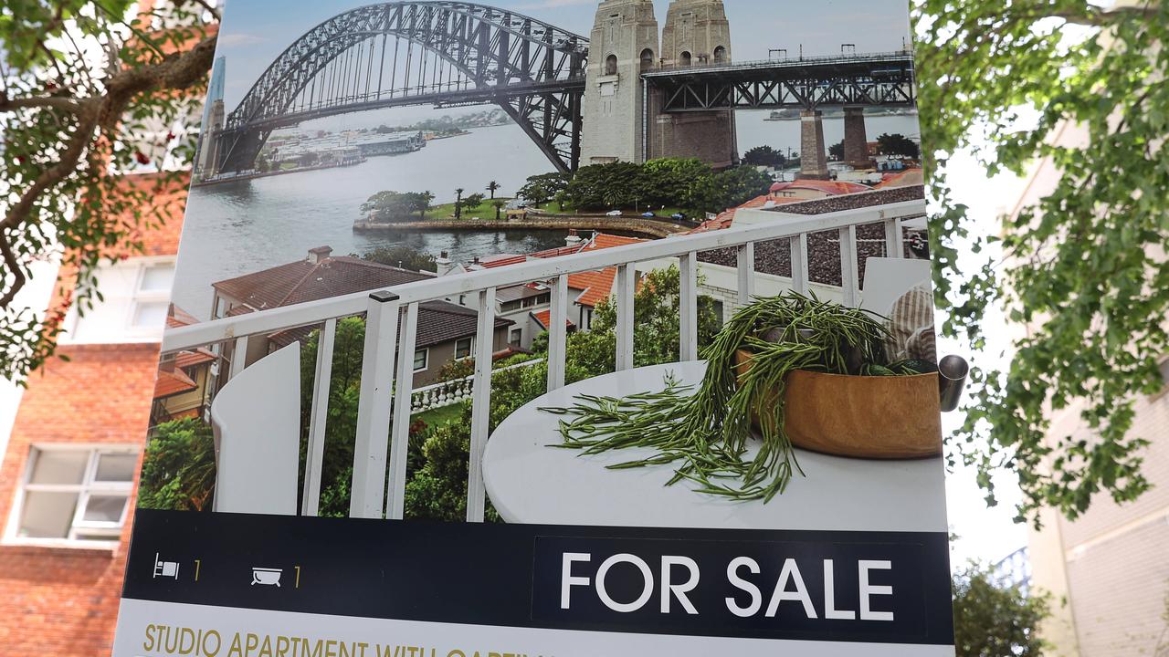 Victoria pushed out NSW for a lack of affordability in property. Picture: NCA NewsWire / David Swift