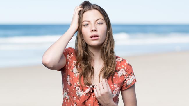 Aussie Model Georgia Farley Touted As The Next Miranda Kerr As She