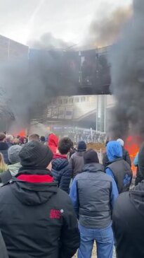 Protesting Farmers Set Fires Outside European Parliament