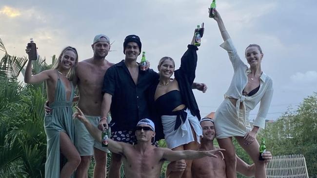 Mia Fevola’s Bali trip is being shared on friends Instagrams.